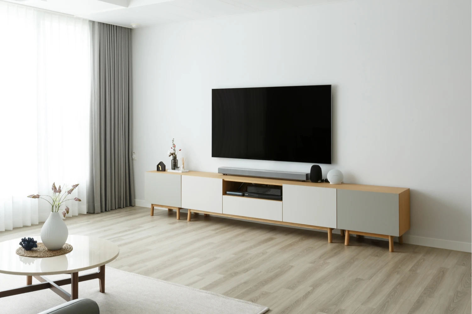 Minimalist Living Room