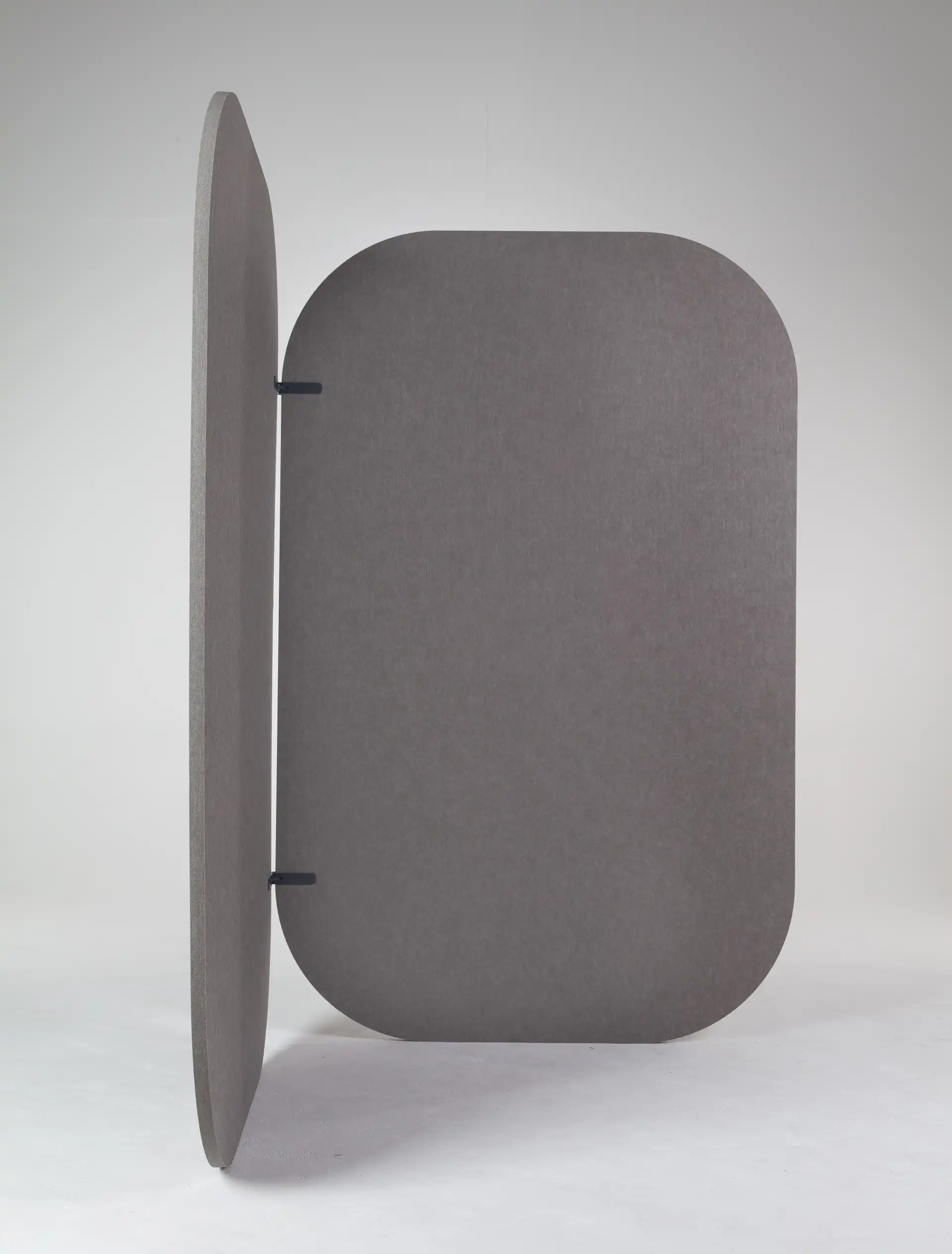 oval (2w) - 402 (pebble) - no feet(dl)